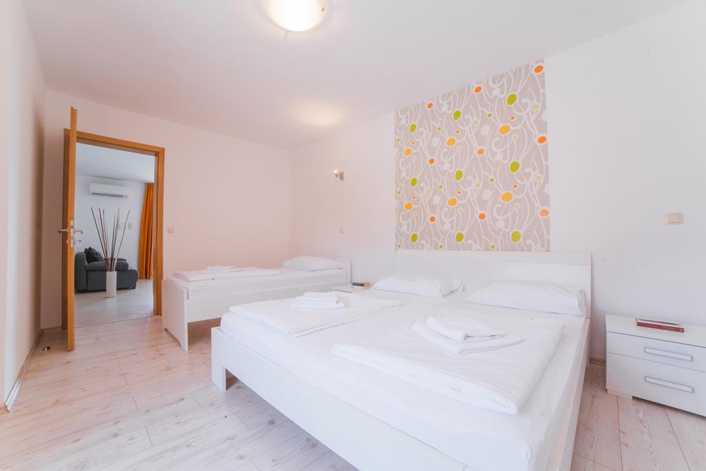Apartments Sea View Omiš Eksteriør billede
